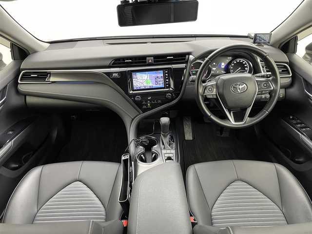 トヨタ カムリ WS 岡山県 2019(平31)年 8.6万km スティールブロンドM ワンオーナー/純正ナビ/【Bluetooth/フルセグTV】/型番:NSZT-W68T/バックカメラ/レーダークルーズコントロール/インナーミラー型ドライブレコーダー（前後）/運転席パワーシート/パドルシフト/オートブレーキホールド/衝突軽減ブレーキ/オートハイビーム/ブラインドスポットモニター/禁煙車/LEDヘッドライト/フォグランプ/ビルトインETC/ドアバイザー/保証書/取扱説明書/スマートキー×1