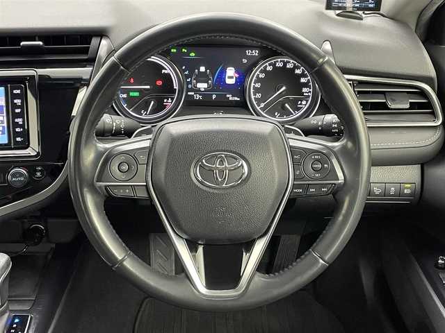 トヨタ カムリ WS 岡山県 2019(平31)年 8.6万km スティールブロンドM ワンオーナー/純正ナビ/【Bluetooth/フルセグTV】/型番:NSZT-W68T/バックカメラ/レーダークルーズコントロール/インナーミラー型ドライブレコーダー（前後）/運転席パワーシート/パドルシフト/オートブレーキホールド/衝突軽減ブレーキ/オートハイビーム/ブラインドスポットモニター/禁煙車/LEDヘッドライト/フォグランプ/ビルトインETC/ドアバイザー/保証書/取扱説明書/スマートキー×1