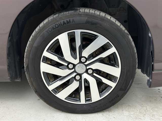 ダイハツ トール カスタムG SAⅡ 宮城県 2017(平29)年 5.2万km プラムブラウンクリスタルマイカ 禁煙車/フリップダウンモニター/スマートアシストIII/・衝突回避支援/・車線逸脱警報/・先行車発進お知らせ/両側パワースライドドア/クルーズコントロール/純正7インチナビ/地図SD無し/（BT.AM.FM.CD.DVD.SD）/アラウンドビューモニター/フルセグテレビ/ビルトインETC/革巻きステアリング/ステアリングスイッチ/プッシュスタート/スマートキー/ロールサンシェード/純正フロアマット/純正ドアバイザー/LEDヘッドライト/LEDフォグランプ/純正14インチアルミホイール/横滑り防止機能/アイドリングストップ/コーナーセンサー