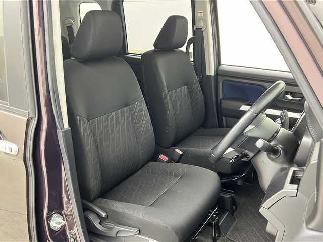 ダイハツ トール カスタムG SAⅡ 宮城県 2017(平29)年 5.2万km プラムブラウンクリスタルマイカ 禁煙車/フリップダウンモニター/スマートアシストIII/・衝突回避支援/・車線逸脱警報/・先行車発進お知らせ/両側パワースライドドア/クルーズコントロール/純正7インチナビ/地図SD無し/（BT.AM.FM.CD.DVD.SD）/アラウンドビューモニター/フルセグテレビ/ビルトインETC/革巻きステアリング/ステアリングスイッチ/プッシュスタート/スマートキー/ロールサンシェード/純正フロアマット/純正ドアバイザー/LEDヘッドライト/LEDフォグランプ/純正14インチアルミホイール/横滑り防止機能/アイドリングストップ/コーナーセンサー