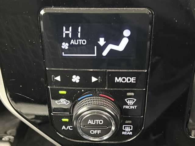 ダイハツ トール カスタムG SAⅡ 宮城県 2017(平29)年 5.2万km プラムブラウンクリスタルマイカ 禁煙車/フリップダウンモニター/スマートアシストIII/・衝突回避支援/・車線逸脱警報/・先行車発進お知らせ/両側パワースライドドア/クルーズコントロール/純正7インチナビ/地図SD無し/（BT.AM.FM.CD.DVD.SD）/アラウンドビューモニター/フルセグテレビ/ビルトインETC/革巻きステアリング/ステアリングスイッチ/プッシュスタート/スマートキー/ロールサンシェード/純正フロアマット/純正ドアバイザー/LEDヘッドライト/LEDフォグランプ/純正14インチアルミホイール/横滑り防止機能/アイドリングストップ/コーナーセンサー