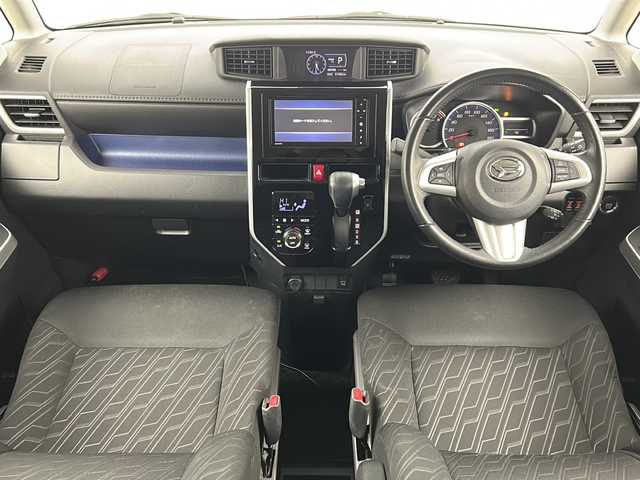 ダイハツ トール カスタムG SAⅡ 宮城県 2017(平29)年 5.2万km プラムブラウンクリスタルマイカ 禁煙車/フリップダウンモニター/スマートアシストIII/・衝突回避支援/・車線逸脱警報/・先行車発進お知らせ/両側パワースライドドア/クルーズコントロール/純正7インチナビ/地図SD無し/（BT.AM.FM.CD.DVD.SD）/アラウンドビューモニター/フルセグテレビ/ビルトインETC/革巻きステアリング/ステアリングスイッチ/プッシュスタート/スマートキー/ロールサンシェード/純正フロアマット/純正ドアバイザー/LEDヘッドライト/LEDフォグランプ/純正14インチアルミホイール/横滑り防止機能/アイドリングストップ/コーナーセンサー