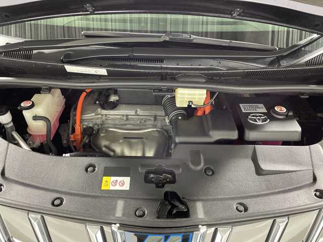 トヨタ アルファードハイブリット S 神奈川県 2020(令2)年 4万km スパークリングブラックパールクリスタルシャイン 4WD/純正ディスプレイオーディオ/コネクトナビ/CD DVD/Bluetooth　USB　Miracast/両側電動スライドドア/AC100Vコンセント/セーフティセンス/プリクラッシュセーフティ/レーントレーシングアシスト/レーンディパーチャーアラート/レーダークルーズコントロール/オートマチックハイビーム/ロードサインアシスト/パーキングサポートブレーキ/先行車発進お知らせ機能/前後ソナー/純正ビルトインETC/革巻きステアリング/2列目オットマン/社外ワイヤレス充電/EV/ECOモード/SOSコール/nanoe/社外前後ドライブレコーダー/電動パーキングブレーキ/オートブレーキオールド/プッシュスタート/スマートキー/2眼LEDヘッド/フォグランプ/オートライト/純正リアスポイラー/純正17インチアルミホイール/