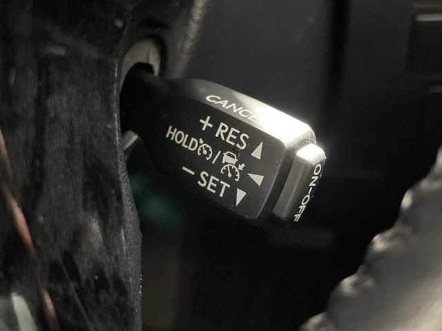 トヨタ アルファードハイブリット S 神奈川県 2020(令2)年 4万km スパークリングブラックパールクリスタルシャイン 4WD/純正ディスプレイオーディオ/コネクトナビ/CD DVD/Bluetooth　USB　Miracast/両側電動スライドドア/AC100Vコンセント/セーフティセンス/プリクラッシュセーフティ/レーントレーシングアシスト/レーンディパーチャーアラート/レーダークルーズコントロール/オートマチックハイビーム/ロードサインアシスト/パーキングサポートブレーキ/先行車発進お知らせ機能/前後ソナー/純正ビルトインETC/革巻きステアリング/2列目オットマン/社外ワイヤレス充電/EV/ECOモード/SOSコール/nanoe/社外前後ドライブレコーダー/電動パーキングブレーキ/オートブレーキオールド/プッシュスタート/スマートキー/2眼LEDヘッド/フォグランプ/オートライト/純正リアスポイラー/純正17インチアルミホイール/