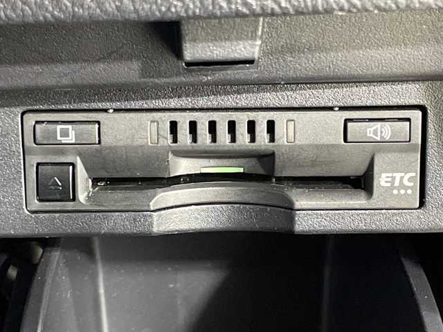 トヨタ アルファードハイブリット S 神奈川県 2020(令2)年 4万km スパークリングブラックパールクリスタルシャイン 4WD/純正ディスプレイオーディオ/コネクトナビ/CD DVD/Bluetooth　USB　Miracast/両側電動スライドドア/AC100Vコンセント/セーフティセンス/プリクラッシュセーフティ/レーントレーシングアシスト/レーンディパーチャーアラート/レーダークルーズコントロール/オートマチックハイビーム/ロードサインアシスト/パーキングサポートブレーキ/先行車発進お知らせ機能/前後ソナー/純正ビルトインETC/革巻きステアリング/2列目オットマン/社外ワイヤレス充電/EV/ECOモード/SOSコール/nanoe/社外前後ドライブレコーダー/電動パーキングブレーキ/オートブレーキオールド/プッシュスタート/スマートキー/2眼LEDヘッド/フォグランプ/オートライト/純正リアスポイラー/純正17インチアルミホイール/