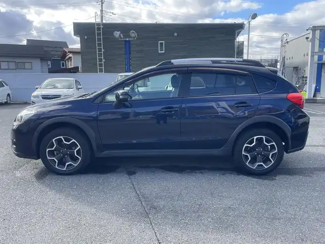 スバル インプレッサ ＸＶ 2．0i 山形県 2013(平25)年 8.1万km ディープシーブルーパール (株)IDOMが運営する【じしゃロン山形店】の自社ローン対象車両になります。こちらは現金ご利用時の価格です。自社ローンご希望の方は別途その旨お申付け下さい。/社外オーディオ/ETC/クルーズコントロール/電動格納ミラー/純正フロアマット/横滑り防止機能