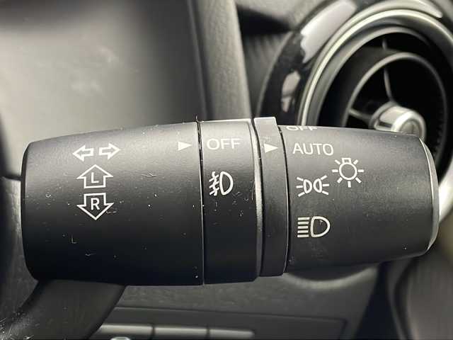 マツダ デミオ XD ツーリング Lパッケージ 茨城県 2014(平26)年 5.9万km ソウルレッドプレミアムメタリック 純正ナビ/・バックカメラ/・Bluetooth接続/・USB入力端子/ETC/パドルシフト/フロントフォグ/クルコン/純正アルミホイール/LEDヘッドライト/アイドリングストップ