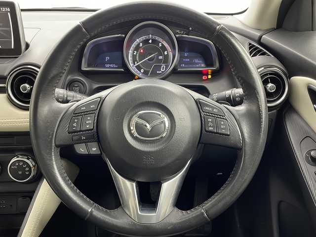 マツダ デミオ XD ツーリング Lパッケージ 茨城県 2014(平26)年 5.9万km ソウルレッドプレミアムメタリック 純正ナビ/・バックカメラ/・Bluetooth接続/・USB入力端子/ETC/パドルシフト/フロントフォグ/クルコン/純正アルミホイール/LEDヘッドライト/アイドリングストップ