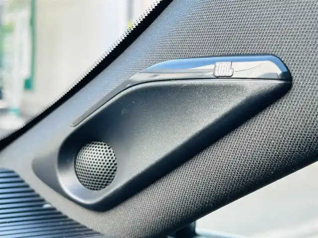 トヨタ ハリアー Z 神奈川県 2020(令2)年 3.7万km スレートグレーメタリック 純正メモリナビ（JLB）/・DTV/Bluetooth/全方位モニタ/JBLプレミアムサウンド/前後ドライブレコーダー/ヘッドアップディスプレイ/Toyota Safety Sense/・プリクラッシュセーフティ/・レーントレーシングアシスト/・レーダークルーズコントロール/・先行車発進告知機能/・ブラインドスポットモニター/・クリアランスソナー/イモビライザー/ビークルスタビリティアシスト/コーナーセンサー/アダプティブハイビームシステム/パワーバックドア/ハーフレザーシート/D席パワーシート/純正フロアマット/純正19インチアルミホイール/純正LEDヘッドライト/フォグランプ/ビルトインETC2.0/センターコンソール/革巻きステアリング/プッシュEgスタート/ストップ/スマートキー×1/取扱説明書