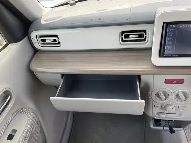 スズキ ラパン S 熊本県 2015(平27)年 4.9万km カシスピンクパールメタリック 社外メモリナビ/・AM/FM/CD/DVD/SD/USB/フルセグTV/・バックカメラ/衝突軽減ブレーキ/D席シートヒーター/ETC/アイドリングストップ/オートライト/HIDヘッドライト/スマートキー/プッシュスタート