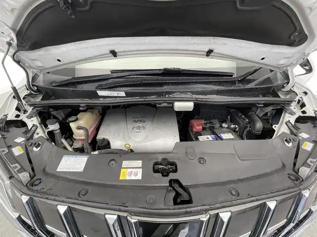 トヨタ アルファード SC 滋賀県 2018(平30)年 17.4万km ホワイトパールクリスタルシャイン 禁煙車/純正10インチナビ/(フルセグTV/Bluetooth/CD/DVD/SD)/純正フリップダウンモニター/サンルーフ/両側パワースライドドア/レーダークルーズコントロール/クリアランスソナー/レーントレーシングアシスト/シートメモリー機能付き/電動リアゲート/ウッドコンビステアリング/社外１８インチスタッドレス/ステアリングリモコン/ハンドルヒーター/シートヒーター(D/N)/シートベンチレーション(D/N)/オートライト/オートハイビーム/ビルトインETC/アイドリングストップ/前方ドラレコ/デジタルインナーミラー/ワイヤレス充電/１００V電源/プッシュスタート/ドアバイザー/オートリトラミラー/スマートキー
