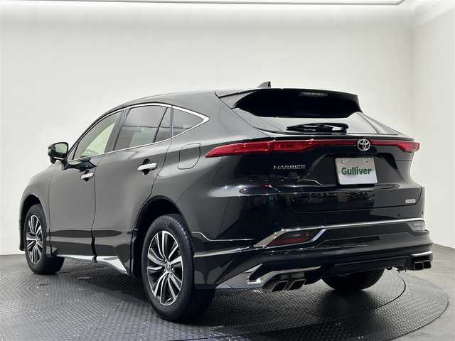 トヨタ ハリアー G 愛媛県 2022(令4)年 1.7万km プレシャスブラックパール ・８型ディスプレイオーディオ（ＢＴ・ＦＭ・ＡＭ・ＡＵＸ・ＵＳＢ）/・バックカメラ　/・ＥＴＣ　/・前後ドラレコ　/・デジタルインナーミラー　/・レーダークルーズコントロール　/・オートマチックハイビーム　/・Ｄ席パワーシート/・衝突軽減ブレーキ/・モデリスタフルエアロ/・パワーバックドア/・レーンキープアシスト