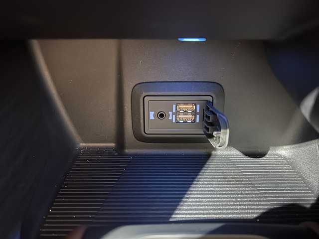 トヨタ ハリアー G 愛媛県 2022(令4)年 1.7万km プレシャスブラックパール ・８型ディスプレイオーディオ（ＢＴ・ＦＭ・ＡＭ・ＡＵＸ・ＵＳＢ）/・バックカメラ　/・ＥＴＣ　/・前後ドラレコ　/・デジタルインナーミラー　/・レーダークルーズコントロール　/・オートマチックハイビーム　/・Ｄ席パワーシート/・衝突軽減ブレーキ/・モデリスタフルエアロ/・パワーバックドア/・レーンキープアシスト