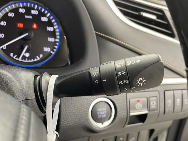 トヨタ ハリアー プログレス 千葉県 2019(令1)年 3.2万km ホワイトパールクリスタルシャイン トヨタセーフティセンス/・プリクラッシュセーフティ/・レーンディパーチャーアラート/・クリアランスソナー/・オートハイビーム/純正9インチSDナビ/CD BT MSV フルセグ/全方位カメラ/パワーバックドア/レーダークルーズコントロール/LEDオートライト/ハーフレザーシート/純正18インチアルミホイール/パーキングスイッチ/ブレーキホールド/革巻きステアリング/ドアバイザー/プッシュスタート/スマートキー/ETC