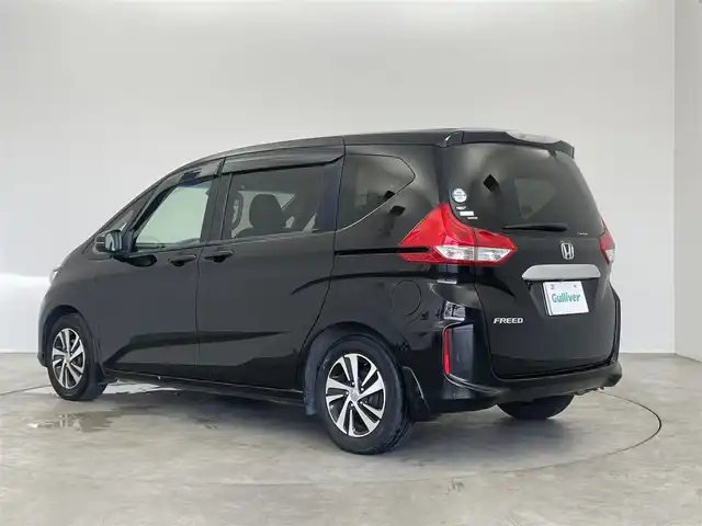 ホンダ フリード G ホンダセンシング 埼玉県 2018(平30)年 4.6万km プレミアムスパークルブラックパール 純正ナビ　バックカメラ　ビルトインＥＴＣ　前後ドライブレコーダー　ホンダセンシング　アダクティブクルーズコントロール　純正アルミホイール　両側パワスラ　オートライト　ＬＥＤヘッドライト　地デジフルセグ