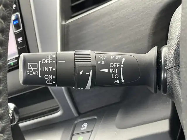 ホンダ フリード G ホンダセンシング 埼玉県 2018(平30)年 4.6万km プレミアムスパークルブラックパール 純正ナビ　バックカメラ　ビルトインＥＴＣ　前後ドライブレコーダー　ホンダセンシング　アダクティブクルーズコントロール　純正アルミホイール　両側パワスラ　オートライト　ＬＥＤヘッドライト　地デジフルセグ