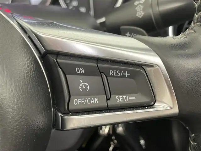 マツダ ロードスター シルバー トップ 埼玉県 2020(令2)年 4.5万km スノーフレイクホワイトパールマイカ 純正ナビ　バックカメラ　ＢＳＭ　黒レザーシート　ビルトインＥＴＣ　セーフティパッケージ　シートヒーター　クルーズコントロール　純正アルミホイール　オートライト　ＬＥＤヘッドライト　地デジフルセグ