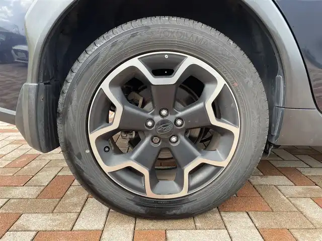 スバル インプレッサ ＸＶ 2．0i－L アイサイト 新潟県 2012(平24)年 8.3万km ディープシーブルーパール (株)IDOMが運営する【じしゃロン新潟店】の自社ローン専用車両になります。/こちらは現金またはオートローンご利用時の価格です。自社ローンご希望の方は別途その旨お申付け下さい/4WD/アイサイト搭載/レーダークルーズコントロール/レーンキープアシスト/パドルシフト/パワーシート（D席）/ETC/前方ドライブレコーダー/スマートキー/プッシュスタート