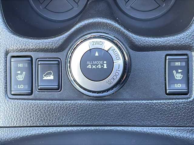 日産 エクストレイル 20X エクストリーマーX Eブレーキ 青森県 2014(平26)年 8.7万km ダイヤモンドブラック 4WD/純正コネクトSDナビ・フルセグTV/CD・DVD・Bluetooth/アラウンドビューモニター/パノラミックガラスルーフ/オートバックドア/前席シートヒーター/インテリジェントパーキングアシスト/エマージェンシーブレーキ/クルーズコントロール/車線逸脱警報/ブラインドスポットウォーニング/フロント・バックソナー/ドライブレコーダー/ダウンヒルアシストコントロール/社外ステアリングホイール/ビルトインETC/LEDヘッドライト/フォグランプ/純正17インチアルミ/インテリキー/プッシュスタート