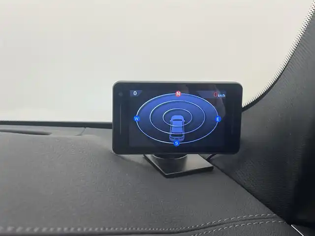 ＢＭＷ Ｘ３ M40d 岡山県 2022(令4)年 3.2万km アルピンホワイトⅢ セレクトパッケージ/・パノラマガラスサンルーフ/・harman/kardonサラウンドサウンドシステム/・シートヒーター（ALL）/・ヘッドアップディスプレイ/・ジェスチャーコントロール/・サンプロテクションガラス/・リアサイドウインドローラーブラインド/・HUD/ACC/本革シート（ブラウン）/ステアリングヒーター/全周囲カメラ/iDrive7/アップルカープレイ/フルセグTV/ドラレコ/ヒルディセントコントロール/SOSコール/正面衝突警告/側面衝突警告/車線逸脱警告/車線変更警告/ブラックキドニーグリル/Mスポーツキャリパー（RED）