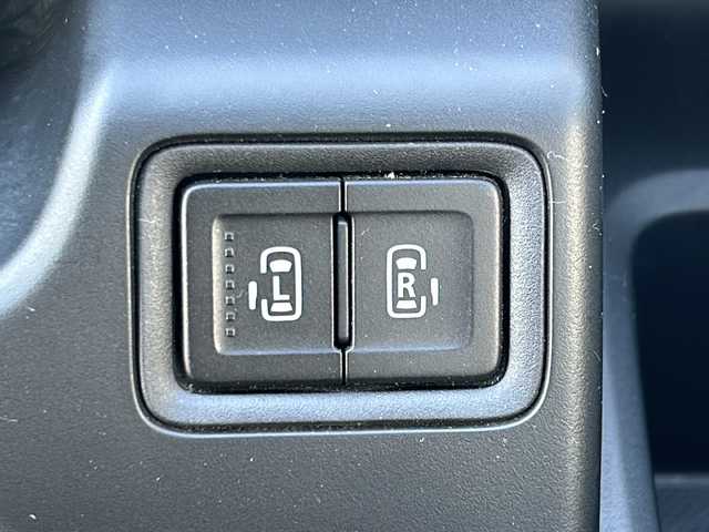 スズキ ソリオ バンディット HV MV 愛知県 2016(平28)年 8.3万km プレミアムシルバーメタリック ワンオーナー　/純正ナビ　/全方位カメラ　/両側パワスラドア　/フルセグＴＶ　/Ｂｌｕｅｔｏｏｔｈ　/クルーズコントロール　/ＥＴＣ　/シートヒーター　/衝突軽減ブレーキ　/オートハイビーム　/純正フロアマット　/純正アルミ