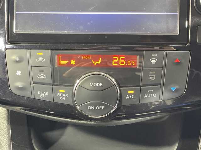 日産 セレナ HWS S HV Vセレ +Sefty Aセーフ 神奈川県 2015(平27)年 8.5万km ブリリアントホワイトパール 純正8インチディーラーオプションナビ【MM514D-2】/アラウンドビューモニター/両側パワースライドドア/エマージェンシーブレーキ/クルーズコントロール/ビルトインETC/前後ドライブレコーダー/純正フロアマット/プッシュスタート/スマートキー/LEDヘッドライト/オートライト/ドアバイザー/電動格納ミラー/車線逸脱警報/踏み間違い衝突防止アシスト/ふらつき警報