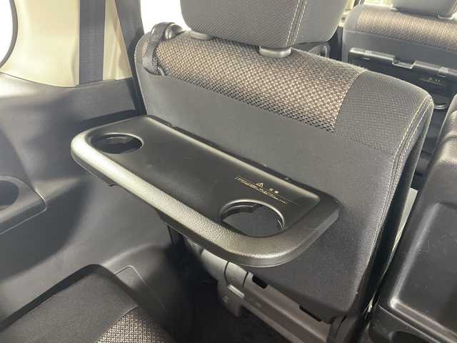 日産 セレナ HWS S HV Vセレ +Sefty Aセーフ 神奈川県 2015(平27)年 8.5万km ブリリアントホワイトパール 純正8インチディーラーオプションナビ【MM514D-2】/アラウンドビューモニター/両側パワースライドドア/エマージェンシーブレーキ/クルーズコントロール/ビルトインETC/前後ドライブレコーダー/純正フロアマット/プッシュスタート/スマートキー/LEDヘッドライト/オートライト/ドアバイザー/電動格納ミラー/車線逸脱警報/踏み間違い衝突防止アシスト/ふらつき警報