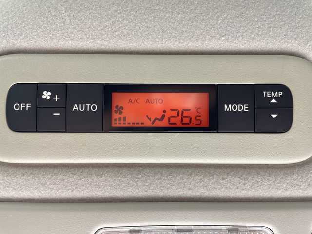 日産 セレナ HWS S HV Vセレ +Sefty Aセーフ 神奈川県 2015(平27)年 8.5万km ブリリアントホワイトパール 純正8インチディーラーオプションナビ【MM514D-2】/アラウンドビューモニター/両側パワースライドドア/エマージェンシーブレーキ/クルーズコントロール/ビルトインETC/前後ドライブレコーダー/純正フロアマット/プッシュスタート/スマートキー/LEDヘッドライト/オートライト/ドアバイザー/電動格納ミラー/車線逸脱警報/踏み間違い衝突防止アシスト/ふらつき警報