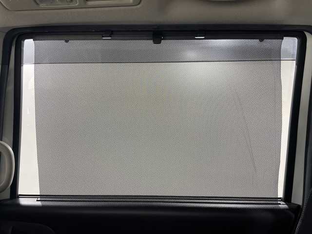 日産 セレナ HWS S HV Vセレ +Sefty Aセーフ 神奈川県 2015(平27)年 8.5万km ブリリアントホワイトパール 純正8インチディーラーオプションナビ【MM514D-2】/アラウンドビューモニター/両側パワースライドドア/エマージェンシーブレーキ/クルーズコントロール/ビルトインETC/前後ドライブレコーダー/純正フロアマット/プッシュスタート/スマートキー/LEDヘッドライト/オートライト/ドアバイザー/電動格納ミラー/車線逸脱警報/踏み間違い衝突防止アシスト/ふらつき警報