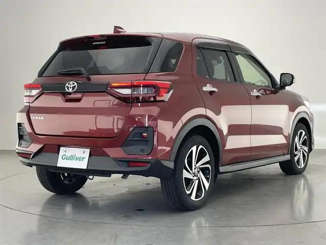 トヨタ ライズ Z 愛知県 2023(令5)年 2万km ファイアークォーツレッドM 純正９型ナビ　全方位カメラ　シートヒーター　ＨＤＭＩ　前後ドラレコ　ＥＴＣ　スマアシ　衝突軽減　追従クルコン　コーナーセンサー　電動パーキング　ＬＥＤオートライト　フルセグＴＶ　ＵＳＢ　フォグ　純正フロアマット　ドアバイザー　禁煙車