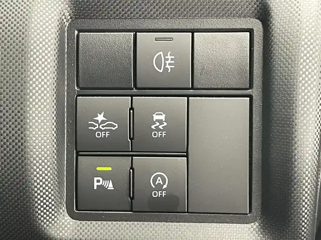 トヨタ ライズ Z 愛知県 2023(令5)年 2万km ファイアークォーツレッドM 純正９型ナビ　全方位カメラ　シートヒーター　ＨＤＭＩ　前後ドラレコ　ＥＴＣ　スマアシ　衝突軽減　追従クルコン　コーナーセンサー　電動パーキング　ＬＥＤオートライト　フルセグＴＶ　ＵＳＢ　フォグ　純正フロアマット　ドアバイザー　禁煙車