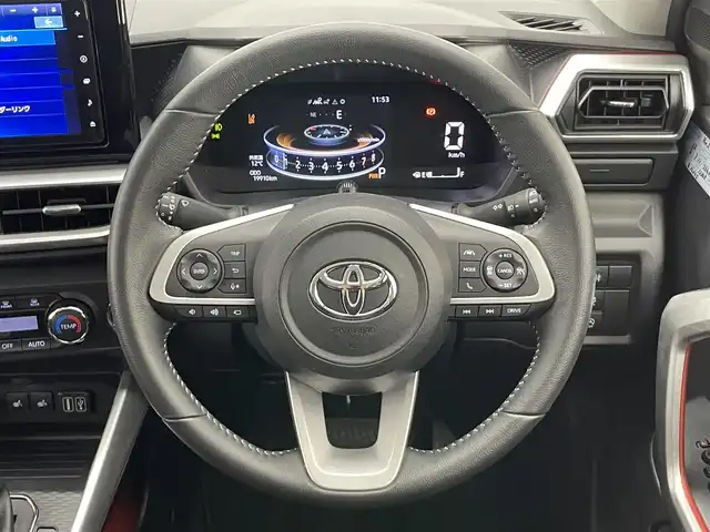 トヨタ ライズ Z 愛知県 2023(令5)年 2万km ファイアークォーツレッドM 純正９型ナビ　全方位カメラ　シートヒーター　ＨＤＭＩ　前後ドラレコ　ＥＴＣ　スマアシ　衝突軽減　追従クルコン　コーナーセンサー　電動パーキング　ＬＥＤオートライト　フルセグＴＶ　ＵＳＢ　フォグ　純正フロアマット　ドアバイザー　禁煙車