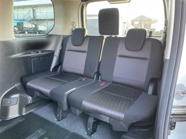 日産 セレナ ハイウェイスター 道央・札幌 2017(平29)年 14.8万km ブリリアントホワイトパール ４WD/純正SDナビ/AM/FM/BT/SD/CD/AUX/フルセグ/衝突被害軽減ブレーキ/横滑り防止装置/クルーズコントロール/パーキングアシスト/クリアランスソナー/バックカメラ/サイドカメラ/フロントカメラ/全方位カメラ/アラウンドビューモニター/ビルトインETC/アイドリングストップ/ECOMODE/両側パワースライドドア/革巻きステアリング/ステアリングリモコン/プッシュスタート/スマートキー/キセノンヘッドライト/オートライト/ヘッドライトレベライザー/電動格納ミラー/ウィンカーミラー/純正フロアマット/ドアバイザー/スペアキー