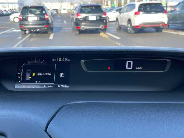 日産 セレナ ハイウェイスター 道央・札幌 2017(平29)年 14.8万km ブリリアントホワイトパール ４WD/純正SDナビ/AM/FM/BT/SD/CD/AUX/フルセグ/衝突被害軽減ブレーキ/横滑り防止装置/クルーズコントロール/パーキングアシスト/クリアランスソナー/バックカメラ/サイドカメラ/フロントカメラ/全方位カメラ/アラウンドビューモニター/ビルトインETC/アイドリングストップ/ECOMODE/両側パワースライドドア/革巻きステアリング/ステアリングリモコン/プッシュスタート/スマートキー/キセノンヘッドライト/オートライト/ヘッドライトレベライザー/電動格納ミラー/ウィンカーミラー/純正フロアマット/ドアバイザー/スペアキー