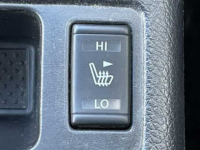 日産 エクストレイル 20Xtt エマージェンシーブレーキ 東京都 2017(平29)年 7.8万km ダイヤモンドブラック 純正ナビ　/ＴＶ　/ＣＤ／ＤＶＤ再生　/全周囲カメラ　/前席シートヒーター　/電動リアゲート　/ビルトインＥＴＣ　/ドライブレコーダー　/クルーズコントロール　/純正フロアマット　/後側方車両検知警報　/衝突軽減ブレーキ