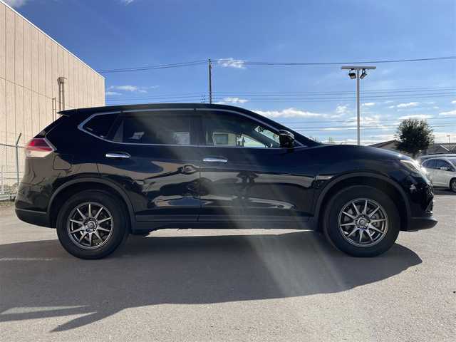 日産 エクストレイル 20Xtt エマージェンシーブレーキ 東京都 2017(平29)年 7.8万km ダイヤモンドブラック 純正ナビ　/ＴＶ　/ＣＤ／ＤＶＤ再生　/全周囲カメラ　/前席シートヒーター　/電動リアゲート　/ビルトインＥＴＣ　/ドライブレコーダー　/クルーズコントロール　/純正フロアマット　/後側方車両検知警報　/衝突軽減ブレーキ