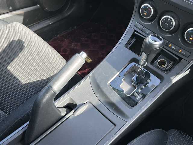 マツダ アクセラ スポーツ 20S スカイアクティブ 福島県 2012(平24)年 6.8万km ブラック 純正SDナビ/(FM/AM|SD/USB/Bluetooth/DVD)/スマートキー/パドルシフト/アイドリングストップ/横滑り防止装置/社外フロアマット/ＡＦＳ/オートライト/キセノンライト