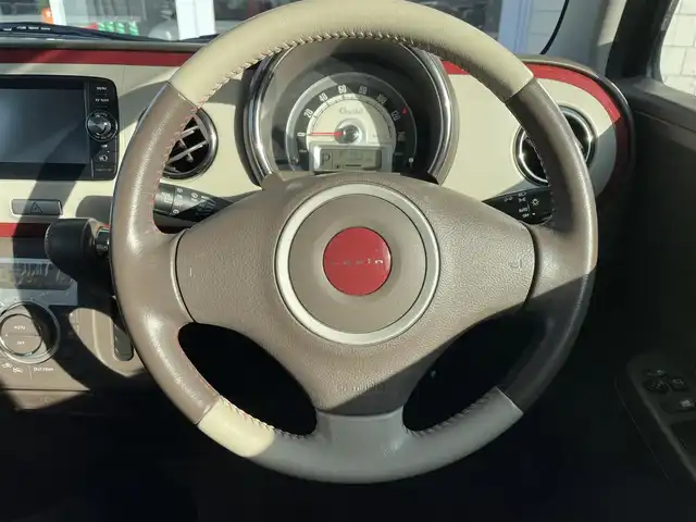 スズキ ラパン ショコラ X 愛知県 2014(平26)年 5.1万km アーバンブラウンパールメタリック ・純正メモリーナビ/・ワンセグテレビ/・Bluetooth/AUX接続機能/・バックカメラ/・ETC/・合成皮革シート/・ベンチシート/・純正14インチアルミホイール/・純正HIDヘッドライト/・オートライト/・スマートキー/・プッシュスタート/・オートエアコン/・アイドリングストップ