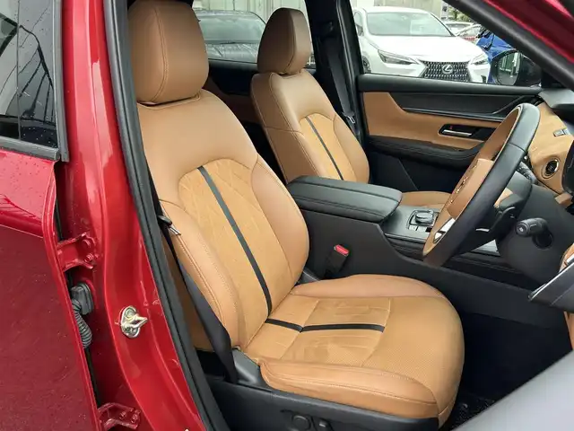 マツダ ＣＸ－６０ XD HV プレミアムスポーツ 愛媛県 2023(令5)年 3万km ソウルレッドクリスタルM 純正ナビ/AM・FM/フルセグTV/Android Auto/Apple CarPlay/4WD/パノラマサンルーフ/電動バックドア/バックカメラ/ビルトインETC/レーダークルーズコントロール/コーナーセンサー/衝突被害軽減ブレーキ/車線逸脱警報システム/ブラインドスポットモニター/レーンキーピングアシスト/交通標識認識システム/ドライバー異常時対応システム/ターボ/LEDヘッドランプ/本革巻きステアリング/ステアリングヒーター/パドルシフト/ナッパ革/スエード調コンビシート/全席シートヒーター/前席パワーシート/エアシート/純正20インチアルミホイール