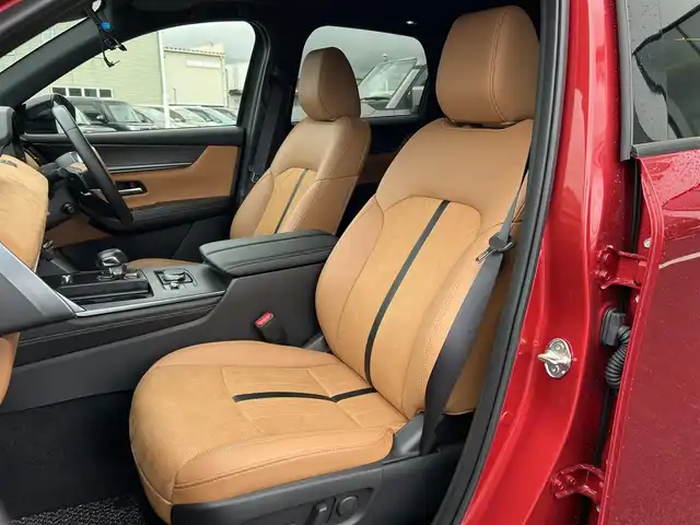 マツダ ＣＸ－６０ XD HV プレミアムスポーツ 愛媛県 2023(令5)年 3万km ソウルレッドクリスタルM 純正ナビ/AM・FM/フルセグTV/Android Auto/Apple CarPlay/4WD/パノラマサンルーフ/電動バックドア/バックカメラ/ビルトインETC/レーダークルーズコントロール/コーナーセンサー/衝突被害軽減ブレーキ/車線逸脱警報システム/ブラインドスポットモニター/レーンキーピングアシスト/交通標識認識システム/ドライバー異常時対応システム/ターボ/LEDヘッドランプ/本革巻きステアリング/ステアリングヒーター/パドルシフト/ナッパ革/スエード調コンビシート/全席シートヒーター/前席パワーシート/エアシート/純正20インチアルミホイール