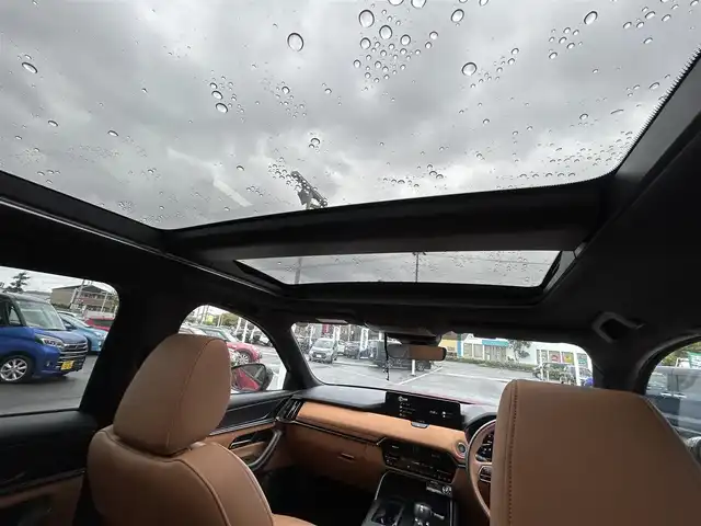 マツダ ＣＸ－６０ XD HV プレミアムスポーツ 愛媛県 2023(令5)年 3万km ソウルレッドクリスタルM 純正ナビ/AM・FM/フルセグTV/Android Auto/Apple CarPlay/4WD/パノラマサンルーフ/電動バックドア/バックカメラ/ビルトインETC/レーダークルーズコントロール/コーナーセンサー/衝突被害軽減ブレーキ/車線逸脱警報システム/ブラインドスポットモニター/レーンキーピングアシスト/交通標識認識システム/ドライバー異常時対応システム/ターボ/LEDヘッドランプ/本革巻きステアリング/ステアリングヒーター/パドルシフト/ナッパ革/スエード調コンビシート/全席シートヒーター/前席パワーシート/エアシート/純正20インチアルミホイール