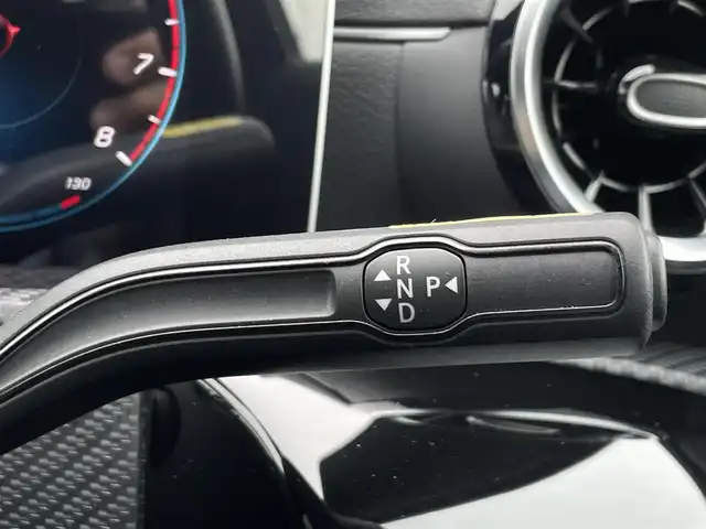 メルセデス・ベンツ Ａ１８０ スタイル 三重県 2020(令2)年 2.3万km コスモスブラック ＡＣＣ/レーダーセーフティ/純正ナビ/バックカメラ/フルセグＴＶ/Ｂｌｕｅｔｏｏｔｈ/ハーフレザーシート/シートヒーター/パワーシート/ＬＥＤヘッドライト/オートライト/純正１６インチアルミ/ＥＴＣ