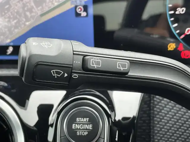 メルセデス・ベンツ Ａ１８０ スタイル 三重県 2020(令2)年 2.3万km コスモスブラック ＡＣＣ/レーダーセーフティ/純正ナビ/バックカメラ/フルセグＴＶ/Ｂｌｕｅｔｏｏｔｈ/ハーフレザーシート/シートヒーター/パワーシート/ＬＥＤヘッドライト/オートライト/純正１６インチアルミ/ＥＴＣ