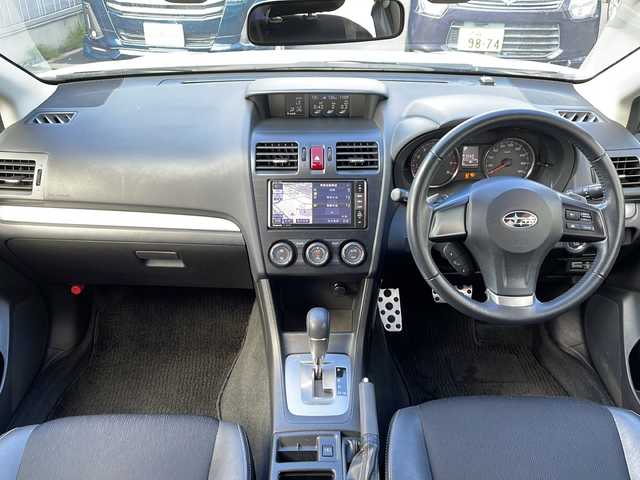 スバル インプレッサ スポーツ 2．0i－S アイサイト 青森県 2012(平24)年 7.2万km サテンホワイトパール ・4WD/・純正SDナビ/・Bluetooth/・フルセグTV/・バックカメラ/・衝突軽減ブレーキ/・レーンキープアシスト/・レーダークルーズコントロール/・パドルシフト/・純正17AW/・純正キセノンライト/・ETC/・純正フォグライト/・オートライト