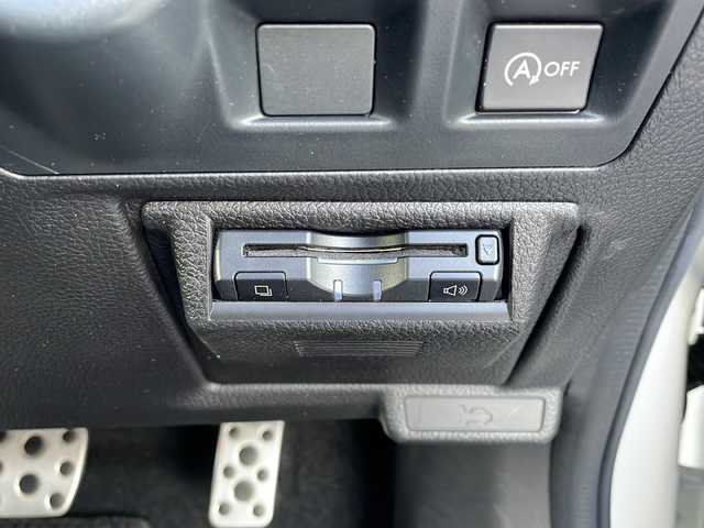 スバル インプレッサ スポーツ 2．0i－S アイサイト 青森県 2012(平24)年 7.2万km サテンホワイトパール ・4WD/・純正SDナビ/・Bluetooth/・フルセグTV/・バックカメラ/・衝突軽減ブレーキ/・レーンキープアシスト/・レーダークルーズコントロール/・パドルシフト/・純正17AW/・純正キセノンライト/・ETC/・純正フォグライト/・オートライト