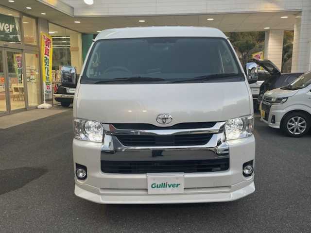 トヨタ ハイエース GL 大阪府 2021(令3)年 1.5万km ホワイトパールクリスタルシャイン /禁煙ワンオーナー//社外１０インチナビ【CN-F1X10LD】/・CD/DVD/SD/BT/フルTV//社外フリップダウンモニター【TVM-FW1300】//全周囲カメラ・バック/サイド/フロント//コーナーセンサー//デジタルインナーミラー//ETC2.0//社外16AW//レザー調シートカバー//ベットキット【FLEX】//防虫ネット【UIビークル】//片側パワースライドドア//オートハイビーム//レーンキープアシスト//ステアリングスイッチ//レザー調シートカバー//ガッツミラーレス