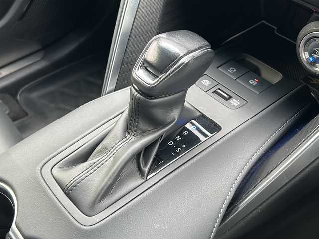 トヨタ ハリアー ハイブリッド Z 三重県 2021(令3)年 4.7万km ブラック 純正ナビ /バックカメラ /JBL /BSM /デジタルインナーミラー /前後コーナーセンサー /スペアキー /ビルトインETC2.0 /パワーバックドア /運転席パワーシート/ハーフレザーシート/レーダークルーズコントロール /レーンキープアシスト/衝突軽減ブレーキ/USB給電ポート/革巻きステアリング/ステアリングスイッチ/純正フロアマット/LEDヘッドライト/オートハイビーム/オートライト/電動格納ミラー/禁煙車