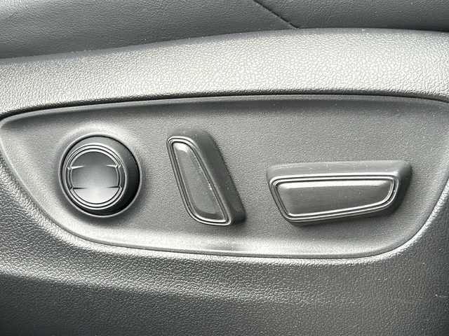 トヨタ ハリアー ハイブリッド Z 三重県 2021(令3)年 4.7万km ブラック 純正ナビ /バックカメラ /JBL /BSM /デジタルインナーミラー /前後コーナーセンサー /スペアキー /ビルトインETC2.0 /パワーバックドア /運転席パワーシート/ハーフレザーシート/レーダークルーズコントロール /レーンキープアシスト/衝突軽減ブレーキ/USB給電ポート/革巻きステアリング/ステアリングスイッチ/純正フロアマット/LEDヘッドライト/オートハイビーム/オートライト/電動格納ミラー/禁煙車