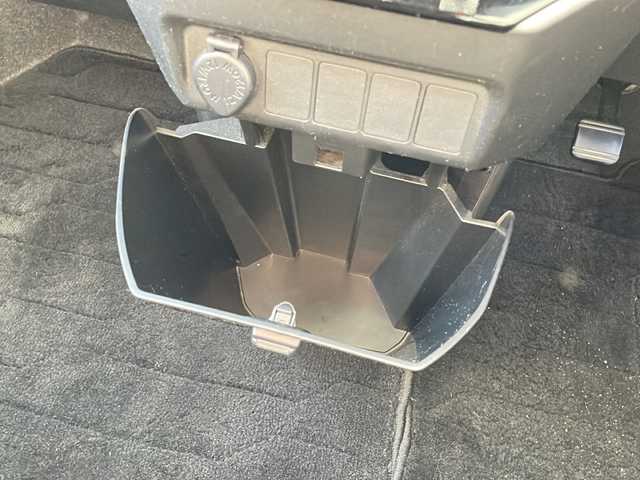 トヨタ ルーミー カスタムG S 道東・釧路十勝 2017(平29)年 5.3万km マゼンタベリーマイカM 4WD/寒冷地仕様/純正ナビ　/(AM/FM/CD/DVD/BT)/エンジンスターター/ドライブレコーダー/バックカメラ/両側パワースライドドア/純正14インチAW/純正フロアマット/ドアバイザー/アイドリングストップ/クルーズコントロール/オートライト/ライトレベライザー/フォグランプ/盗難防止装置/ABS/横滑り防止装置/スペアキー