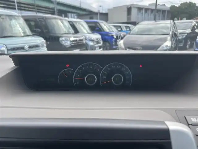 トヨタ ノア X 愛知県 2012(平24)年 4.2万km ホワイトパールクリスタルシャイン 社外ＳＤナビ　/ＣＤ／ＤＶＤ　/ＢＴ　/ＵＳＢ　/ＤＴＶ　/ＥＴＣ　/電動格納ミラー　/純正フロアマット　/ドアバイザー　/両側スライドドア　/ハロゲンライト